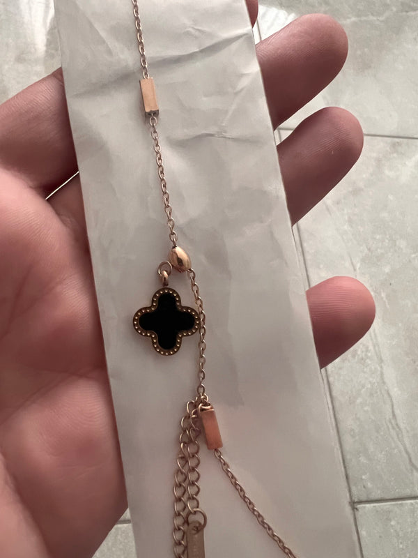 خلخال زهرة سوداء رقيق