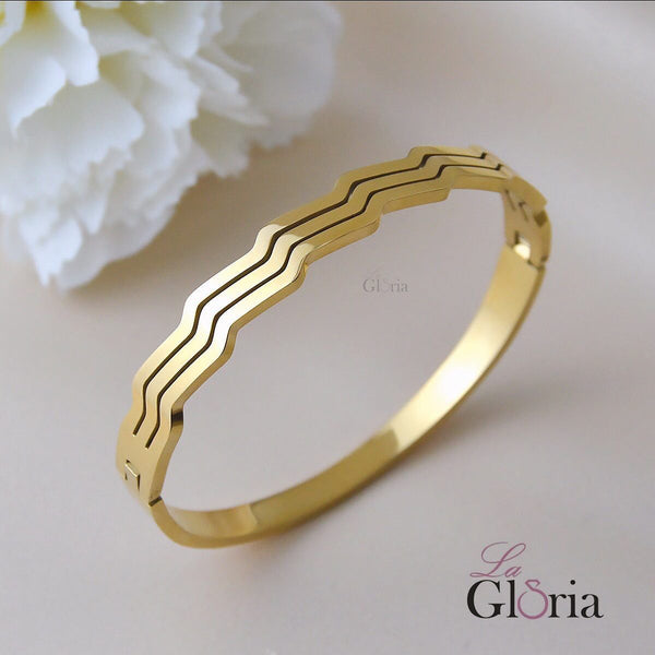 سوار الخطوط الذهبية