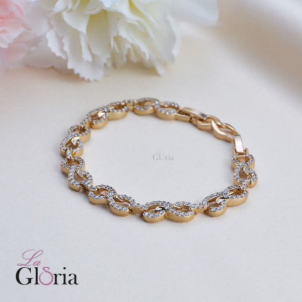 سوار أنيق مرصع