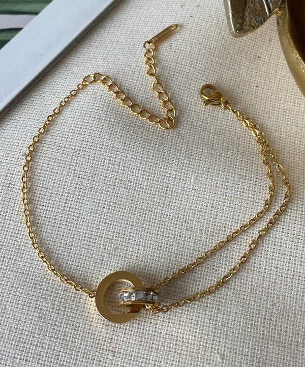 سوار دائري أنيق