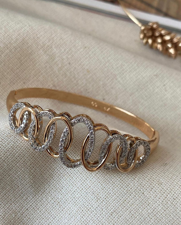 سوار الحلقات المتداخلة