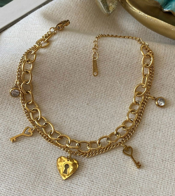 سوار قفل القلب