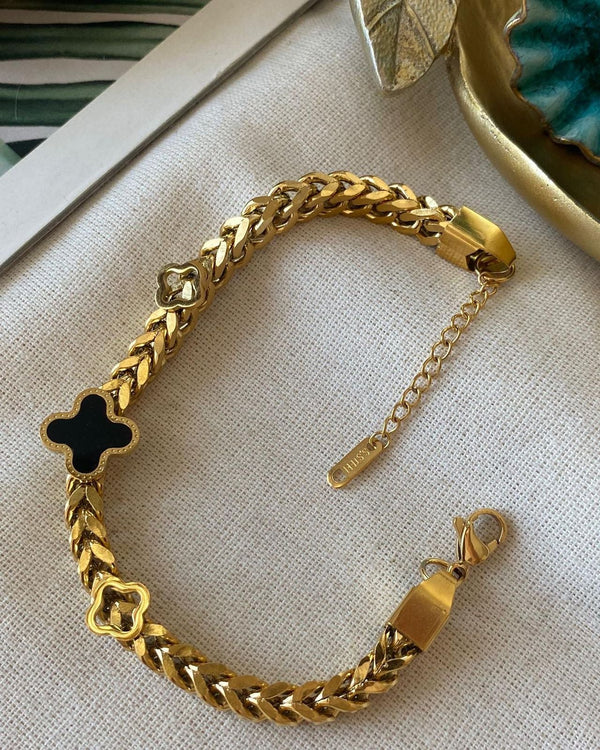 سوار الفيروز الأسود