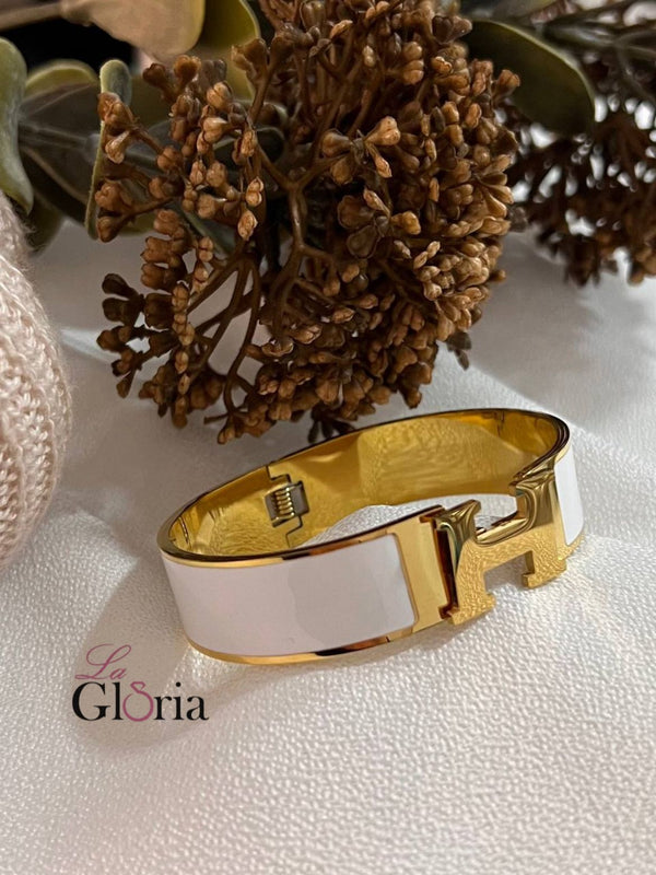 سوار هرمز أبيض