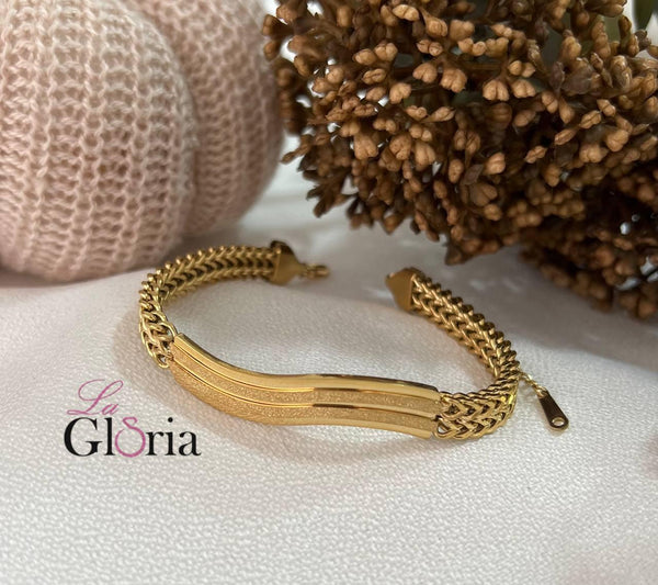 سوار ذهبي أنيق