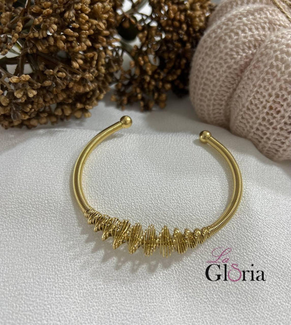 سوار أسلاك ذهبية