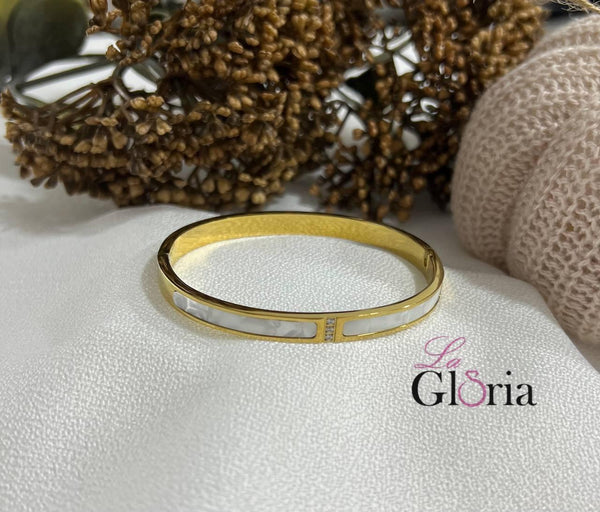 سوار أبيض ذهبي