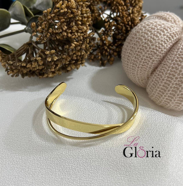 سوار ذهبي مفتوح