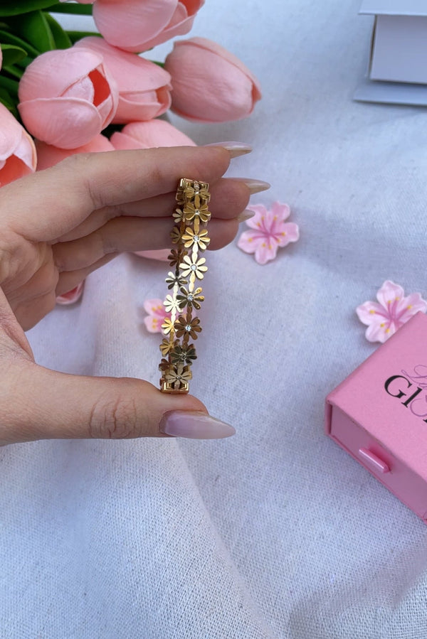 سوار زهور ذهبية