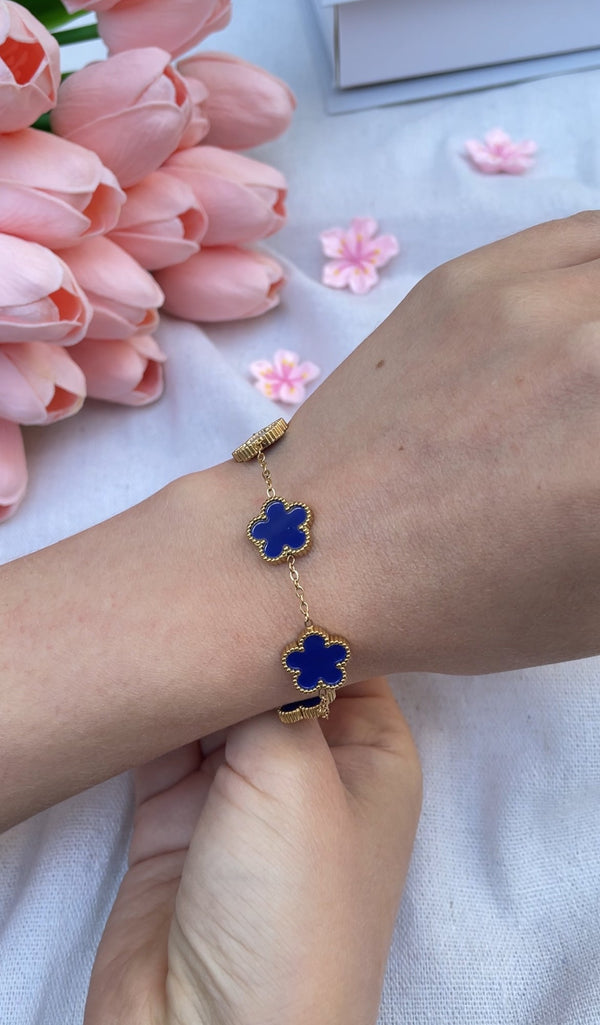 سوار الزهور الأزرق