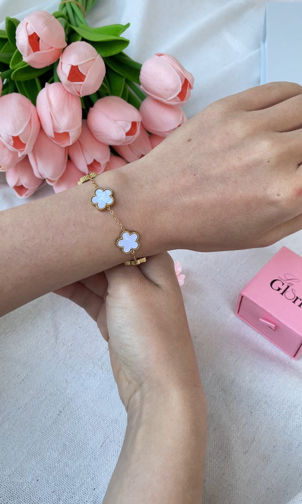 سوارة الزهور الذهبية