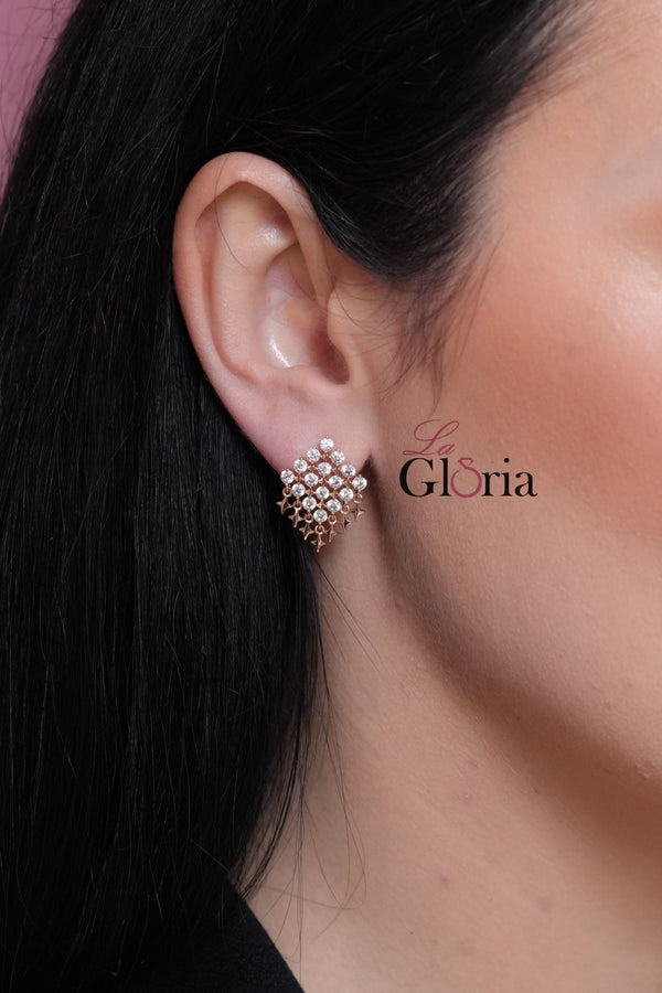 حلق مربع مرصع بالألماس