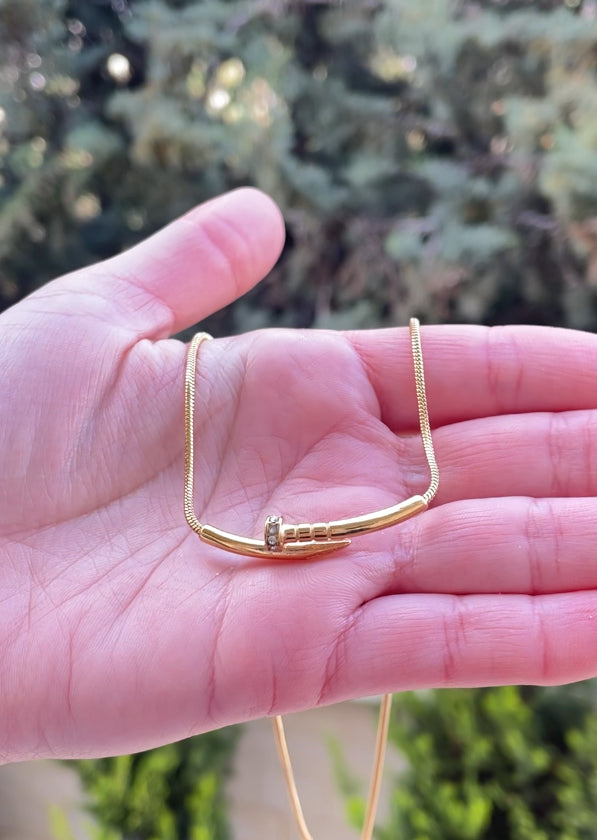 سنسال مسمار ذهبي