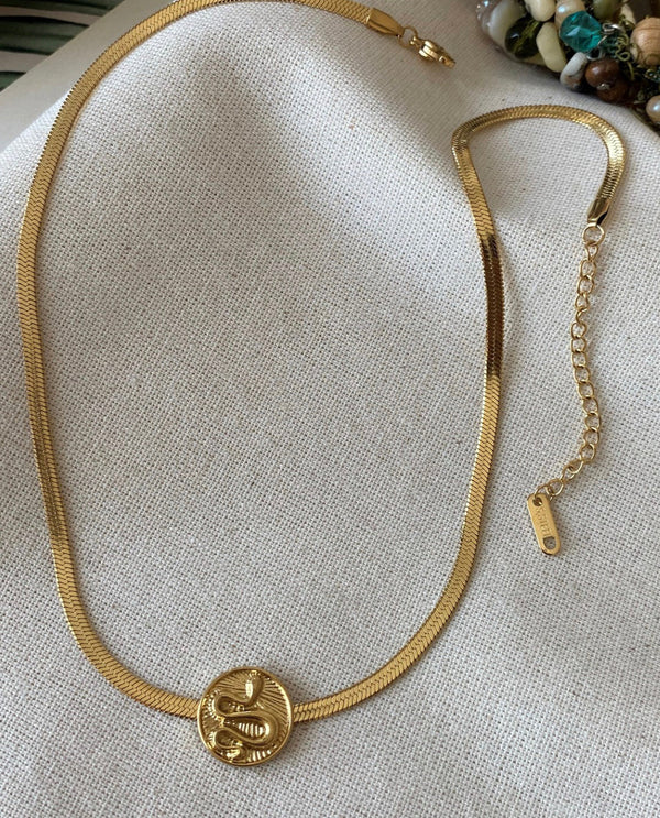 سنسال ثعبان ذهبي