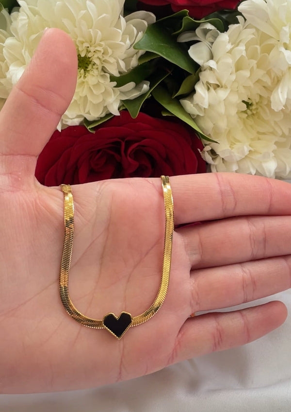 سنسال قلب أسود