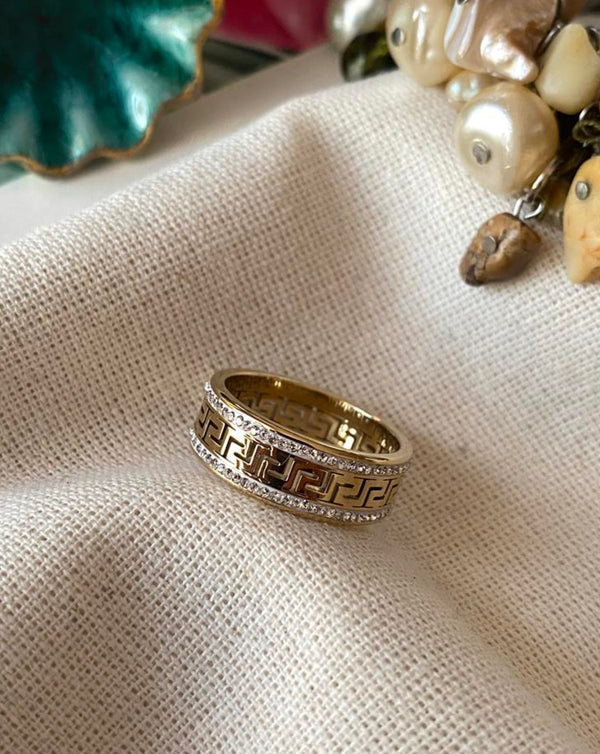 خاتم نقش ذهبي