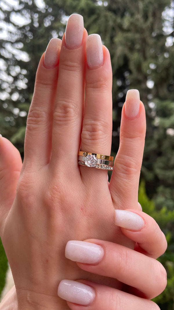 خاتم ألماس ثلاثي