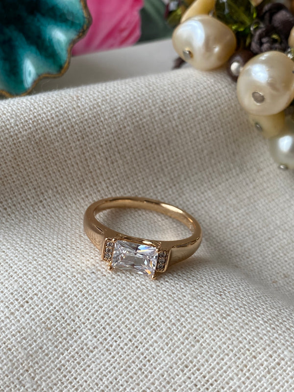 خاتم الماسة كبيرة