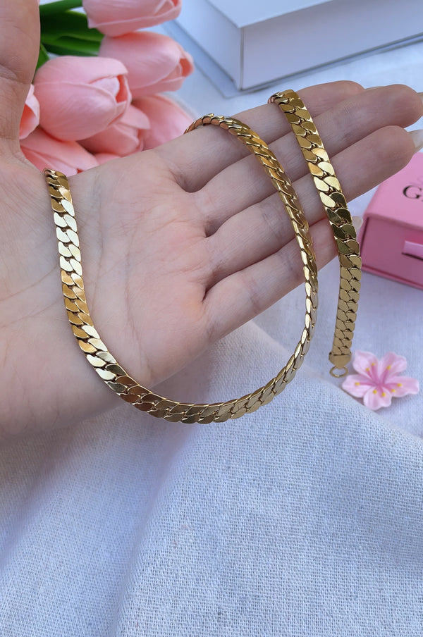 طقم الموناكو السادة