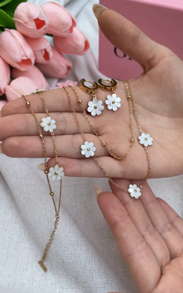 طقم الورد الابيض الطبقتين كامل