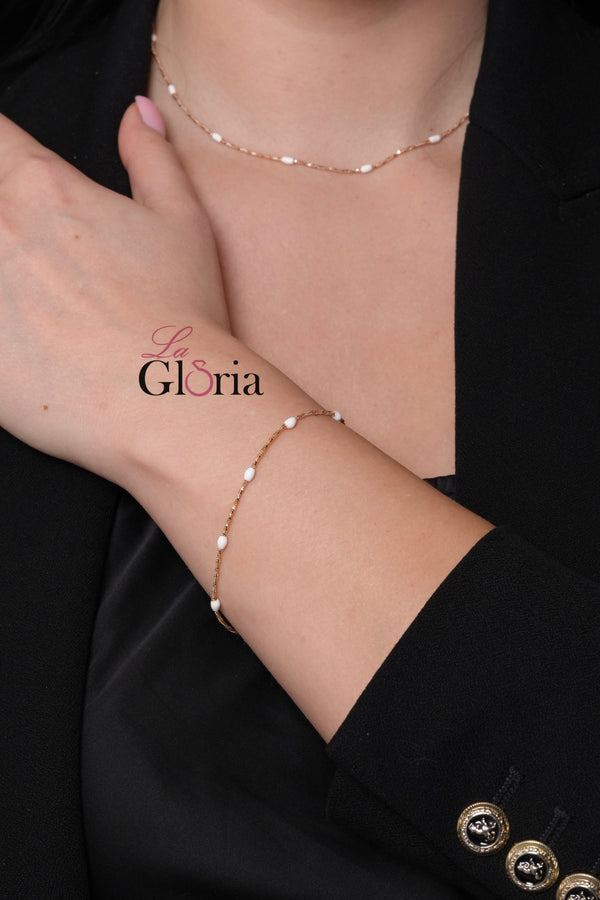 طقم الخرز الابيض الناعم