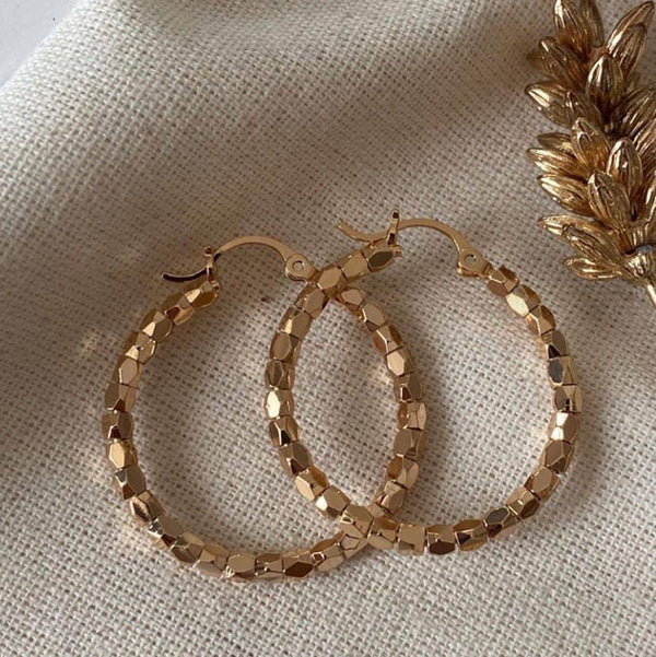 حلق هوب مكسور