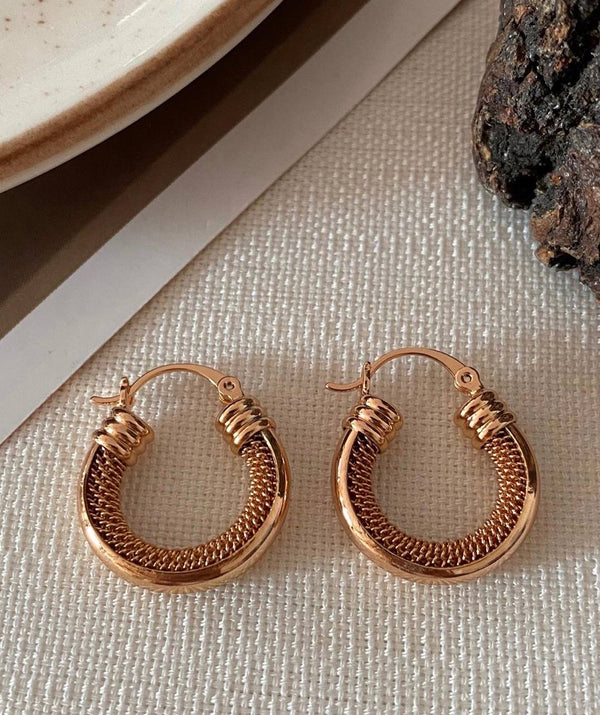 حلق دائري مضفر