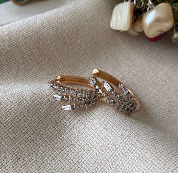 حلق ذهبي مرصع