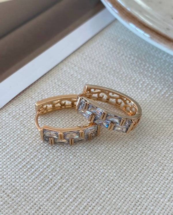 حلق مستطيل كريستال