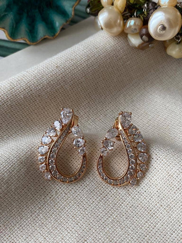 حلق دمعة مرصع